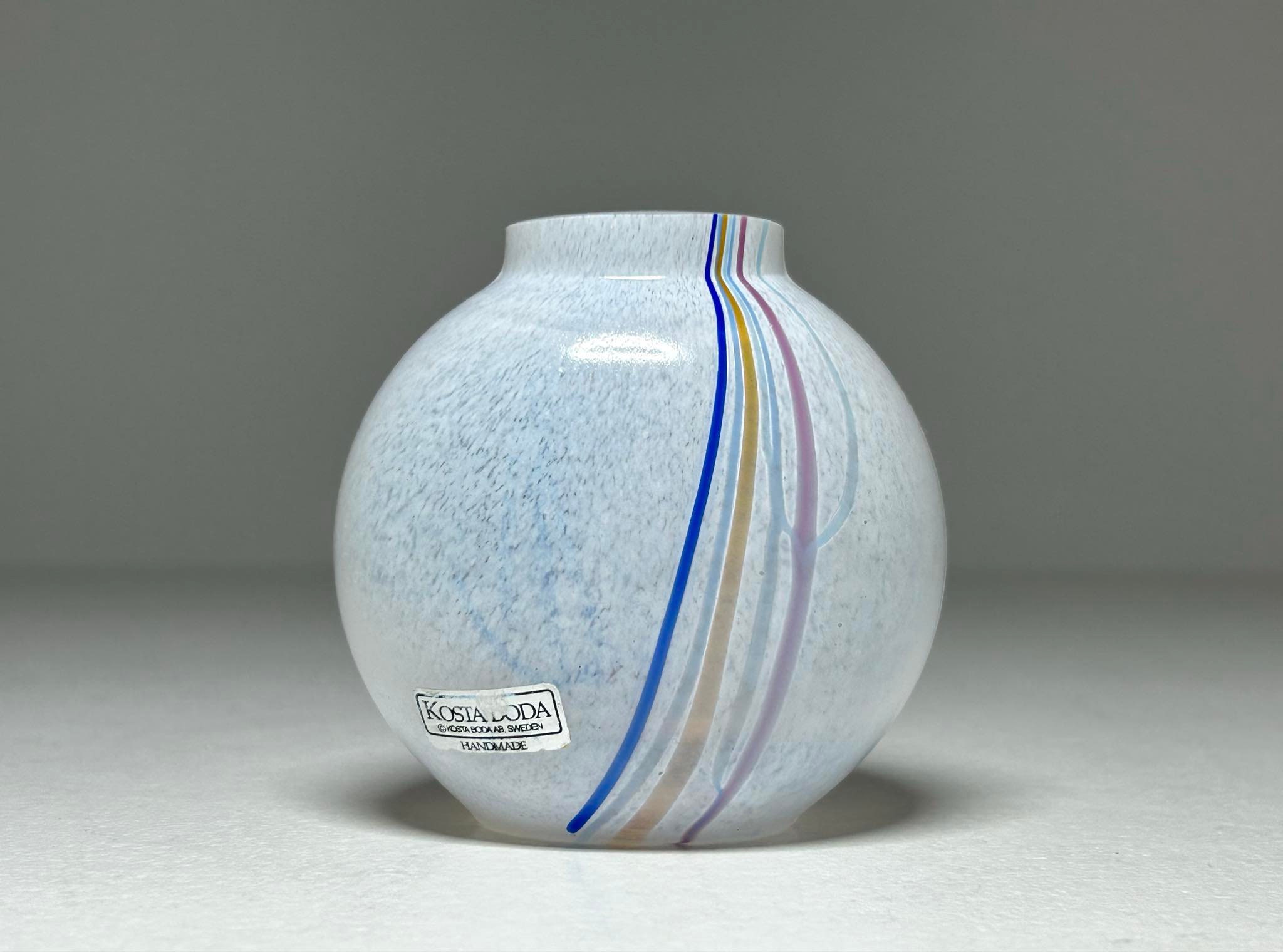Kosta Boda Bertil Vallien ミニチュア アート ガラス花瓶 ''Rainbow