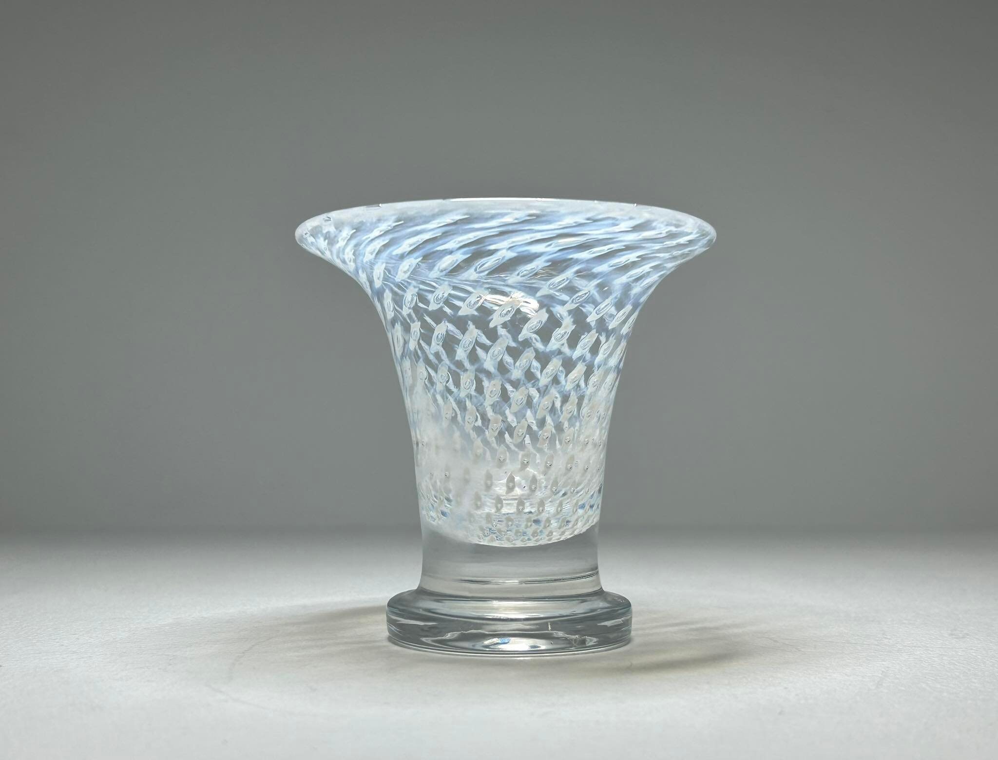 Cirrus art glass vase sale accent table lamp