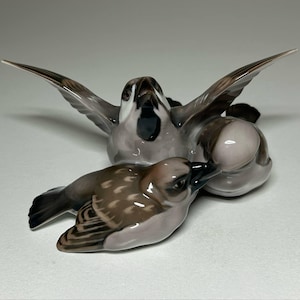 Bing & Grondahl Porcelain Figurine #1670 Family of Sparrows, Bing and Grøndahl Sparrows Figurine by Dahl Jensen