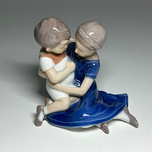 Bing & Grondahl Porcelain Figurine # 1568 Brother and Sister Love, Bing and Grøndahl Hugging Siblings Porcelain Figurine #1568