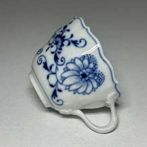 Meissen Blue Onion Porcelain Tea Cup, Meissen Crossed Swords Tea Cup, Meissen Blue Onion Mug, 迈森蓝洋葱 迈森瓷器 - 托盘瓷器