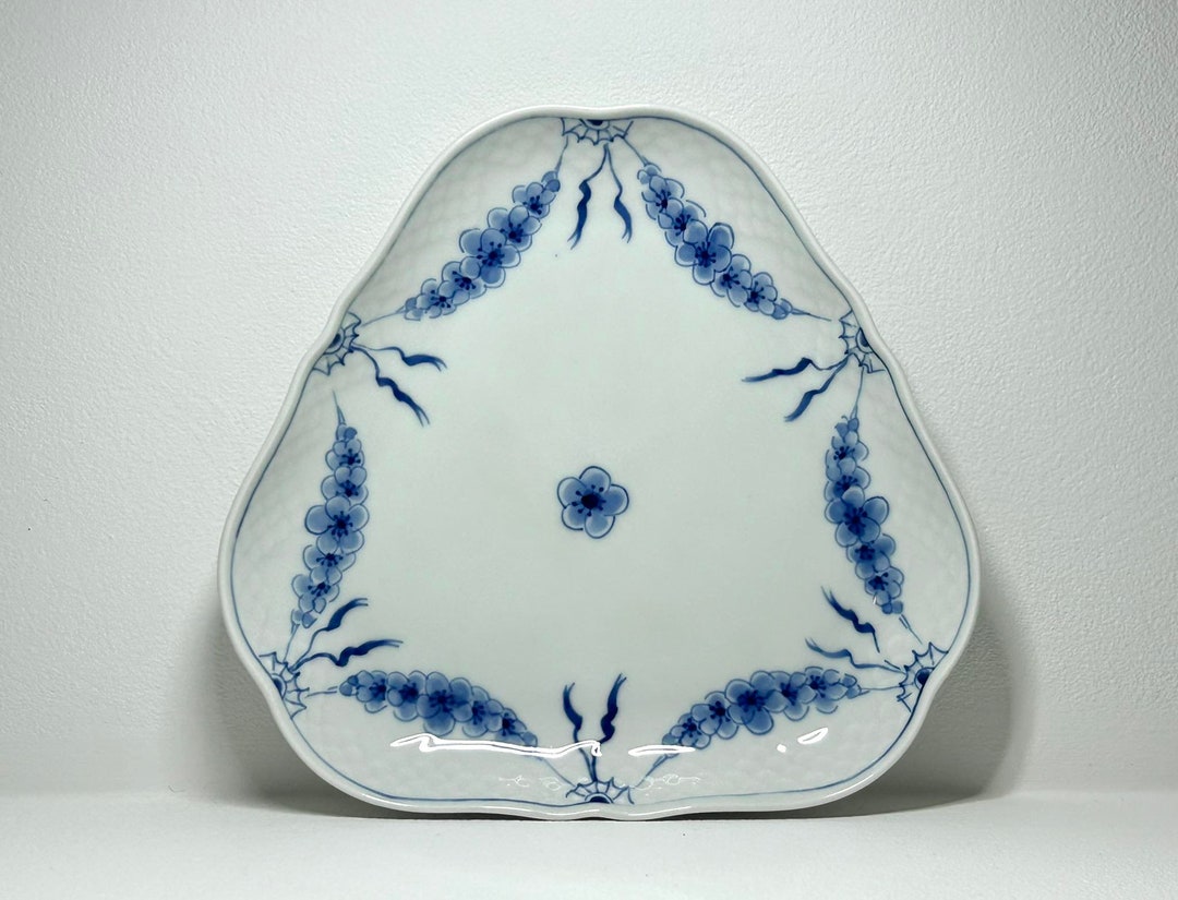 Bing and Grondahl Empire Heirloom Porcelain Serving Dish No 354, Bing