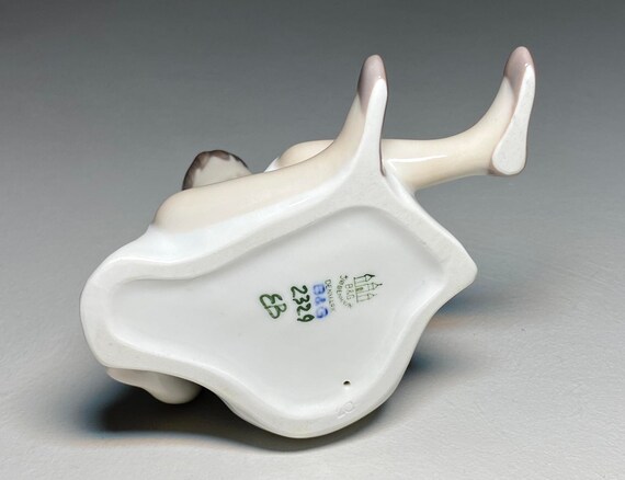 Bing and Grondahl Figurine #2329 Girl With Kitten, Bing and