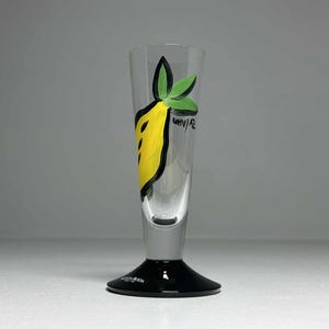 Ulrica Hydman-Vallien &#39;&#39;Lemon&#39;&#39; Schnapsglas #99945, Kosta Boda Ulrica Hydman Vallien Glas &#39;Lemon&#39; No 99945