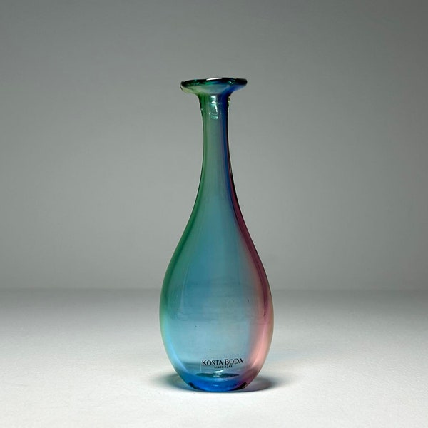 Kosta Boda Kjell Engman Art Glass Crystal Vase ''Fidji'' #48837, Kjell Engman Kosta Boda Vase, Kjell Engman 'Fidji' Vase