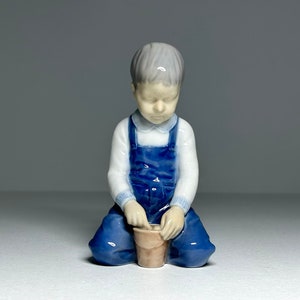 Bing and Grondahl Figurine #2127 Boy with Bucket, Bing and Grøndahl Porcelain Figurine 2127, B&G Figure Boy Building a Castle