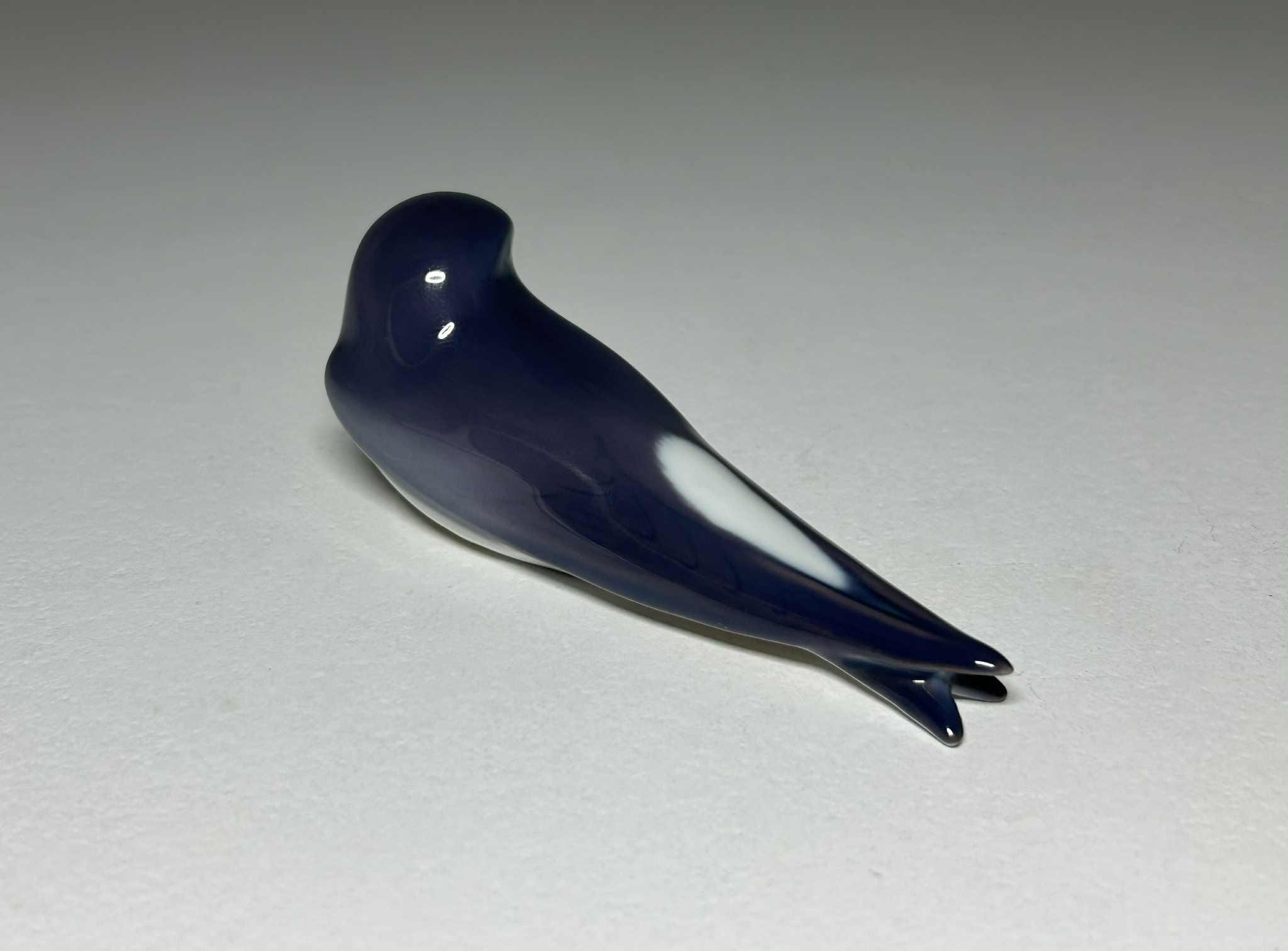 ロイヤル コペンハーゲン 磁器フィギュア #130 ツバメ、ロイヤル