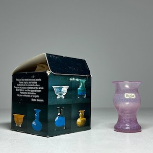Kosta Boda Bertil Vallien Signed Art Glass Miniature Vase #6 In Original Box, Bertil Vallien Boda Afors Miniature Vase No 6