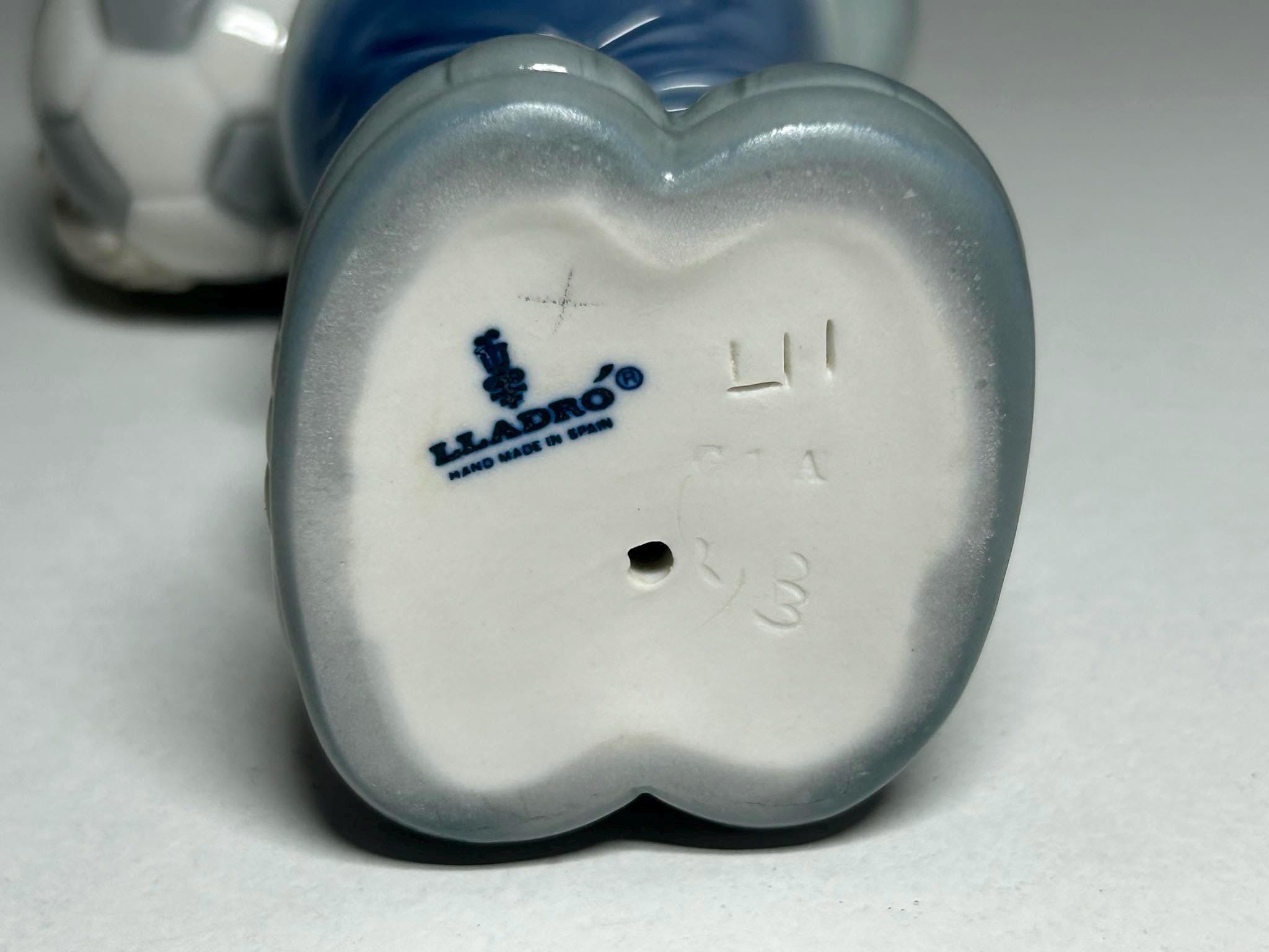 リヤドロ サッカー選手人形 磁器製置物、リヤドロ サッカー選手人形 No