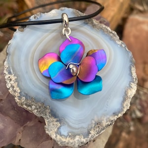 Titanium Flower Pendant - Hypoallergenic