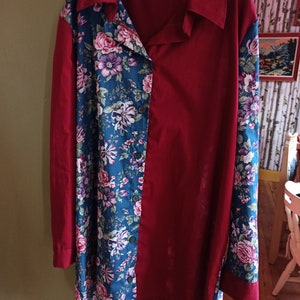 Women&#39;s shirt, long sleeves, size L, &quot;Flowers and burgundy&quot;