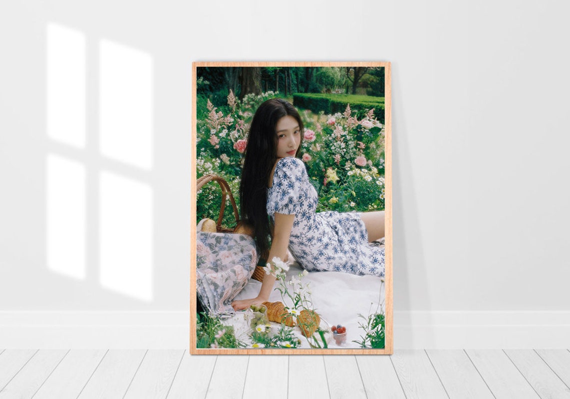 Red Velvet Joy Hello Teaser Poster Etsy