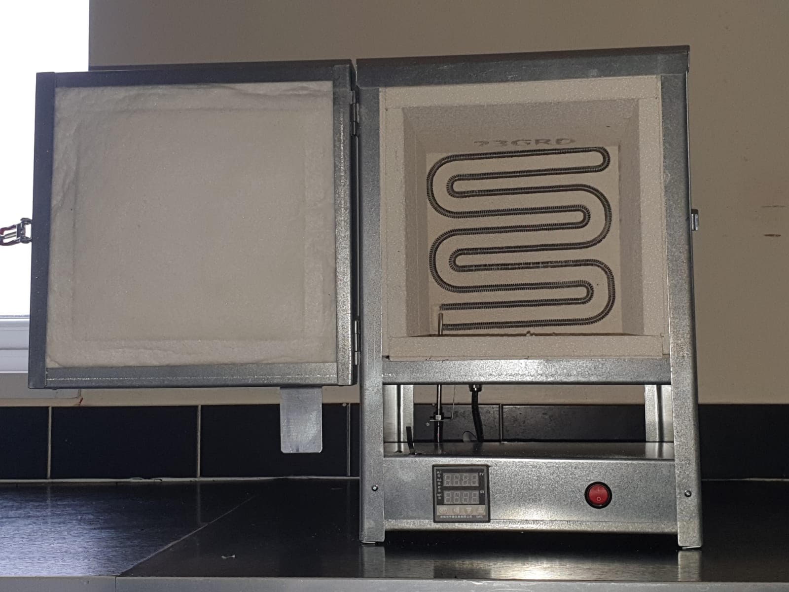 XXL950 Table Top Kiln for Clays, Jewellery, Knifemaking, Glass Fusing