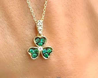 Emerald Necklace,14k Gold Clover Pendant Necklace,Solid Gold Emerald Necklace,Christmas Jewelry Gift,Tiny Solid Gold Heart Necklace,for her