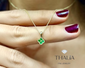 Clover Necklace / Emerald Necklace in 14k Gold / Emerald Necklace/Clover Necklace/Valentine's Day Gift for her/14k gold necklace,for her