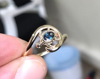 14K Gold Teal Sapphire Turtle Ring, Dainty Tortoise Ring