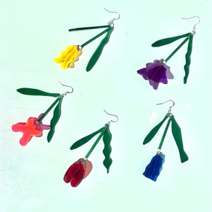Oversized quirky acrylic lasercut Earrings Tulips 005 Violet image 4