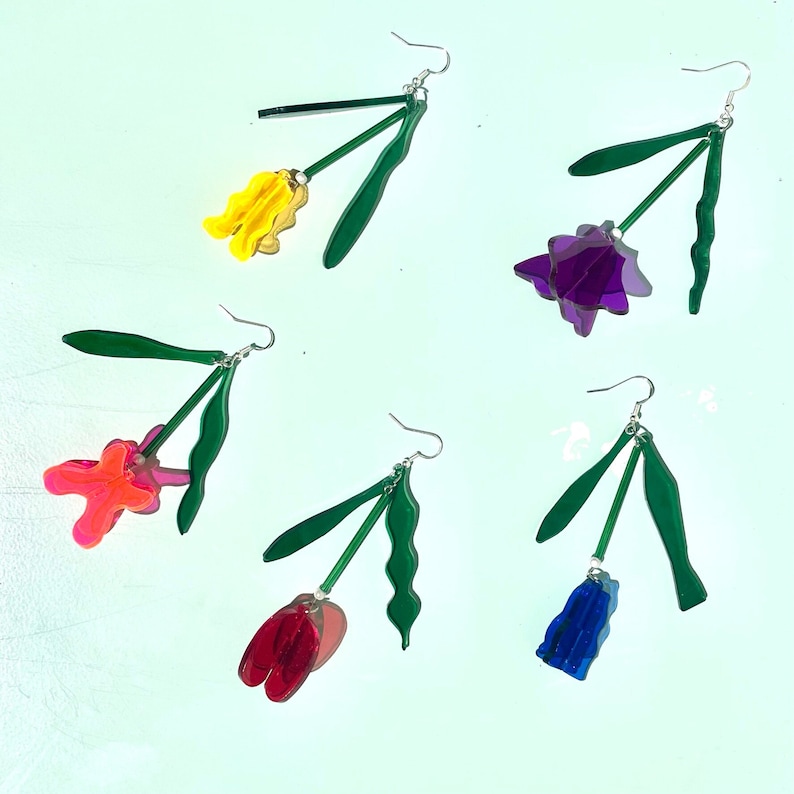 Oversized quirky acrylic lasercut Earrings Tulips 005 Violet image 4