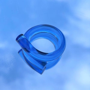 Statement acrylic glass resin transparent handmade rings in different colours -loop