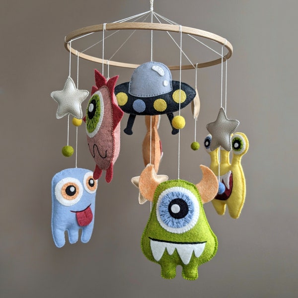 Space baby mobile, Monsters baby mobile, Baby crib mobile, Alien baby mobile, Neutral felt cot mobile, UFO baby mobile, Minimalist design