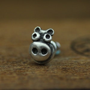 Playful calf earring jewelry - funny ox stud earrings, cute, quirky, exquisite animal jewelry, women's silver jewelry, zodiac oxstudearrings