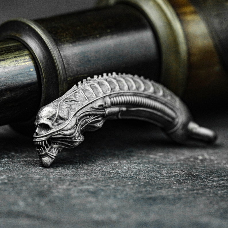 Sterling Silver Alien Skull Pendant Necklace: Steampunk Jewelry Gift - Etsy