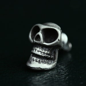 Skull earrings jewelry, gothic silver earrings, gothic jewelry gifts for girls, cool skulls, reborn silver earrings, accessories for singles