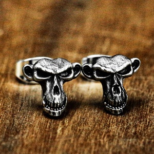 Gothic style monkey silver earrings, huge and chic gorilla silver earrings - wild animal earrings, amazing intelligent creatures