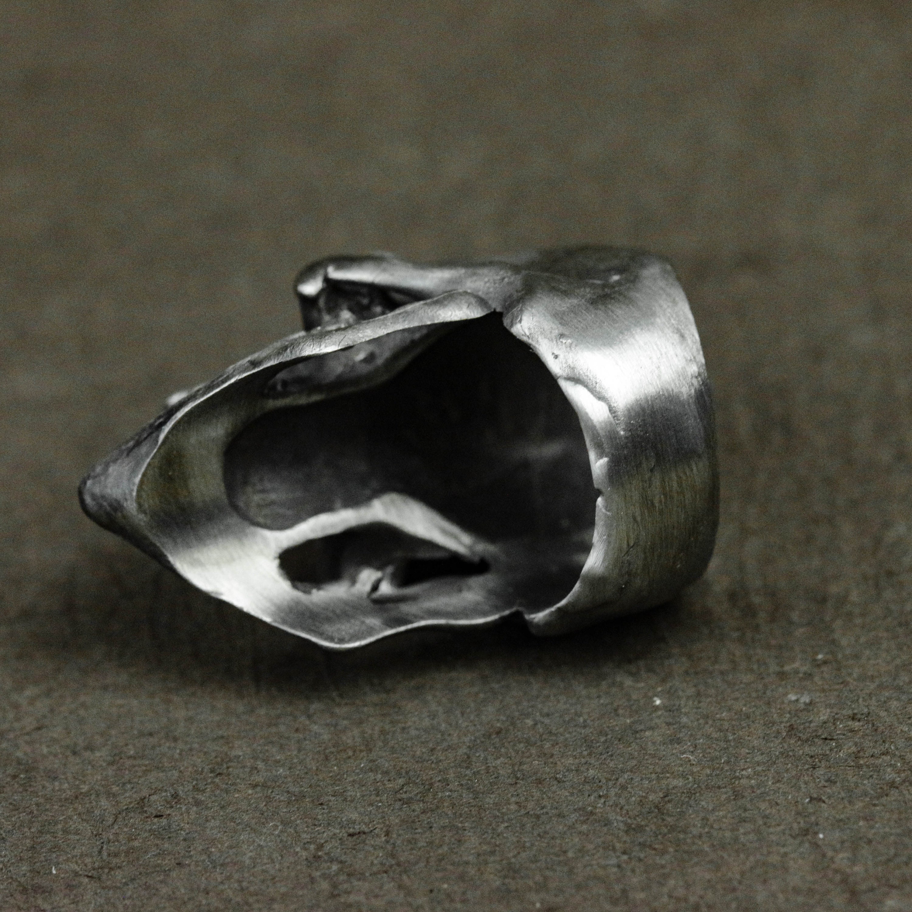Weathered Roaring Skull Men's Ring, Rock Pentagram Dark Weathered Roaring Skull Men's Ring, Rock Pentagram Dark