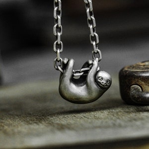 925 zilveren ketting luiaard hanger - hangende luiaard - handgemaakte luiaard - dierenhanger - prachtig cadeau luiaard