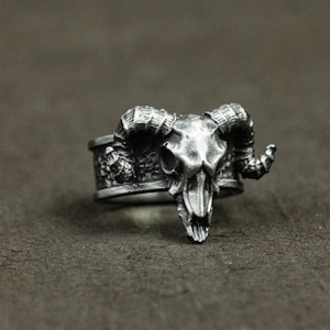 Satan ram head ring, Aries ring, three-dimensional shape, exquisite craftsmanship, heavy metal feel, men&#39;s ring gift