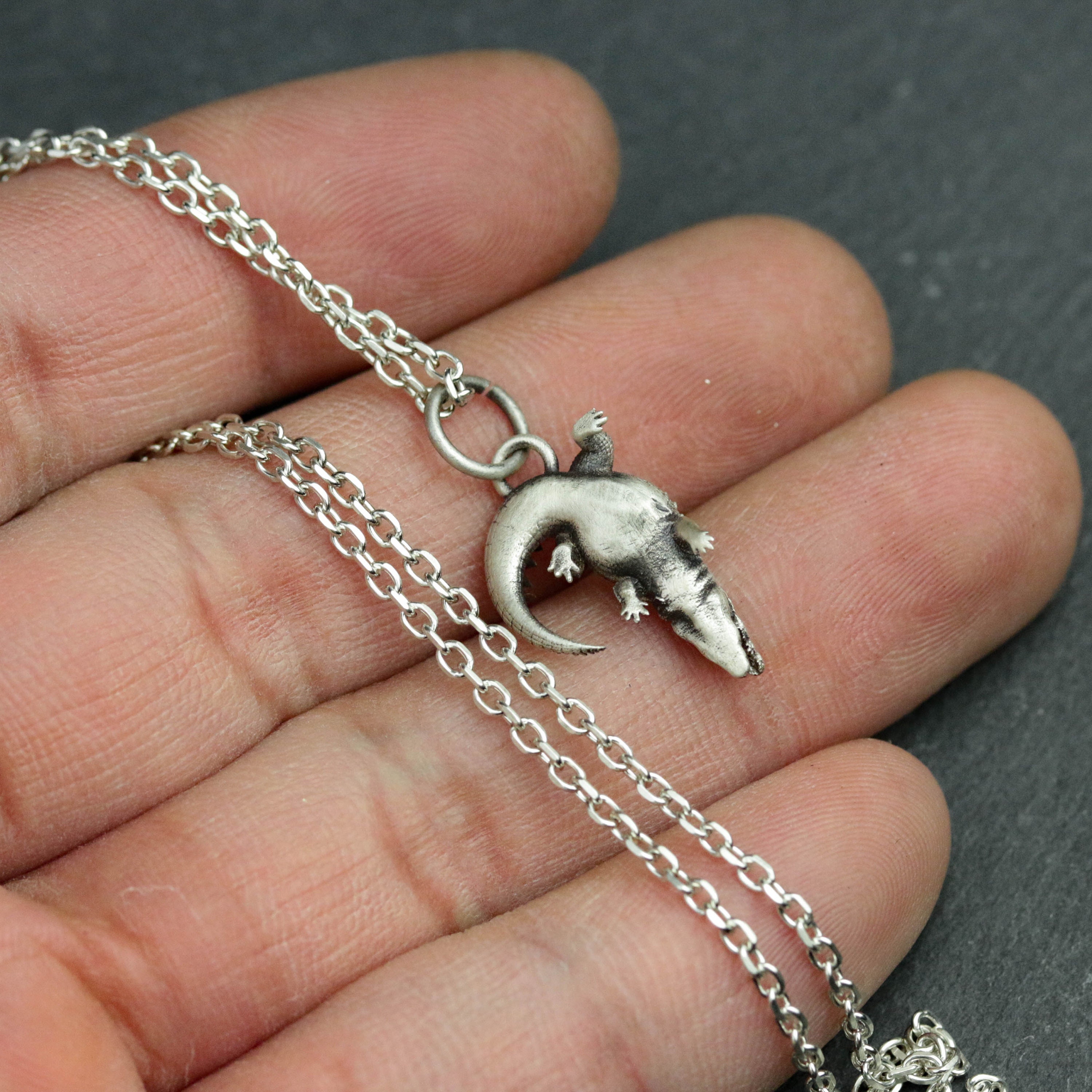 【25SS】RECTO CROCODILE EFFECT MINI POCKET NECKLACE RECTO - Official Website