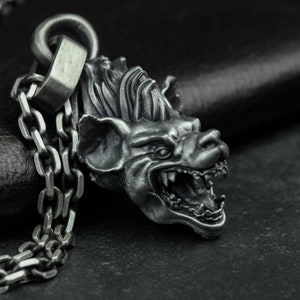 Hyena-hond 925-zilveren hanger, hyena-hond hanger, sterlingzilveren huisdier gotische hanger cadeau - Artisan Made