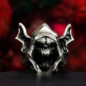 Vampire bat ring, demonic horror jewelry gift, gargoyle bat ring, silver large bat ring, grunge hip-hop vampire men&#39;s ring