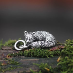 Silver fox, pendant, fox, necklace, animal, gift, jewelry, symbol, amulet, auspiciousness, fox fairy, folklore, charm, peace, wealth