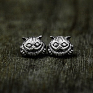 Cheshire Cat Earrings\Cat Earrings\Cat's Smile\Convex Round Earrings\Alice in Wonderland Theme