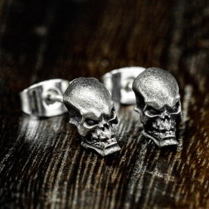 Gothic Skull Earrings Jewelry - Alien Skull Earrings \ Artisan Silver Gifts Monster Silver Earrings - Horror Gifts, Alien Skull Earrings