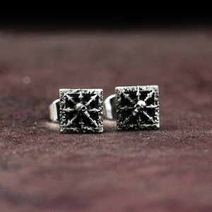 Boucles d'oreilles Polaris, boucles d'oreilles étoiles, boucles d'oreilles délicates, boucles d'oreilles en argent sterling, cadeaux pour elle, cadeaux pour lui, boucles d'oreilles romantiques - faites à la main