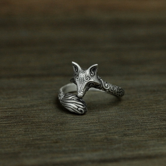 Silver fox shop ring
