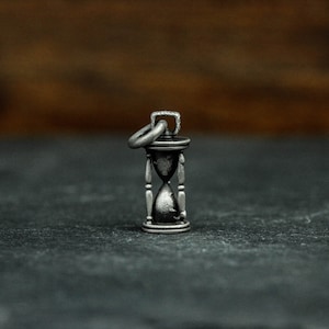 925 silver hourglass pendant, hourglass necklace, hourglass jewelry, silver pendant, gift for her