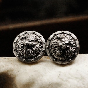 Shield lion roar earrings, lion Christian earrings, jewelry symbolizing strength and courage, fierce animal lion amulet, 12mm*12mm