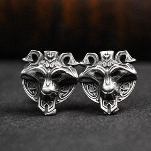 Nordic wolf earrings, Viking wolf shield totem earrings, wolf head earrings, wolf earrings, sterling silver wolf creative gifts