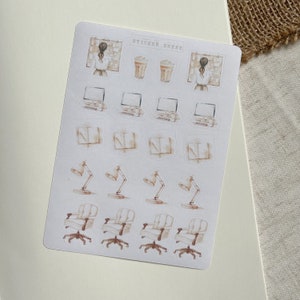 Könnte beinhalten: Eine Sticker-Tabelle mit Illustrationen einer Frau, die an einem Schreibtisch arbeitet, einer Tasse Kaffee, einem Laptop, einem Buch, einer Lampe und einem Stuhl. Die Sticker-Tabelle hat oben den Text "Sticker Sheet".