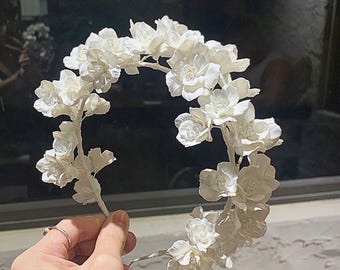 Bridal Headband White Clay Flower Headband Pearl Wedding Hair Accessory Floral Bride Hair Band Handmade Romantic Headpiece
