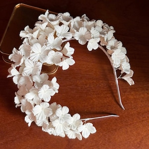 Bridal head piece with clay flowers,Wedding hair accessory,White Flower Headband,Bridal Flower Crown,Floral Bride Headpiece