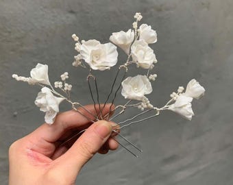 Ensemble de 3 épingles à cheveux en argile blanche ornées de fleurs et de perles – Accessoires de coiffure romantiques pour mariée