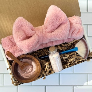 Friend Group Gift for Friend Party Gift for Friend Gift Box for Friend Present for Friend Present for Her Christmas Present for Holiday Gift
