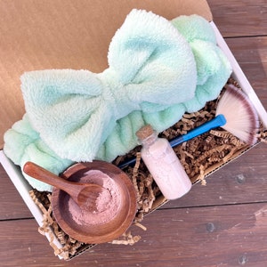 College Girl Gift Box for College Girl Present for College Girl Gift for College Girl Christmas Gift for College Girl Holiday gift for Girl