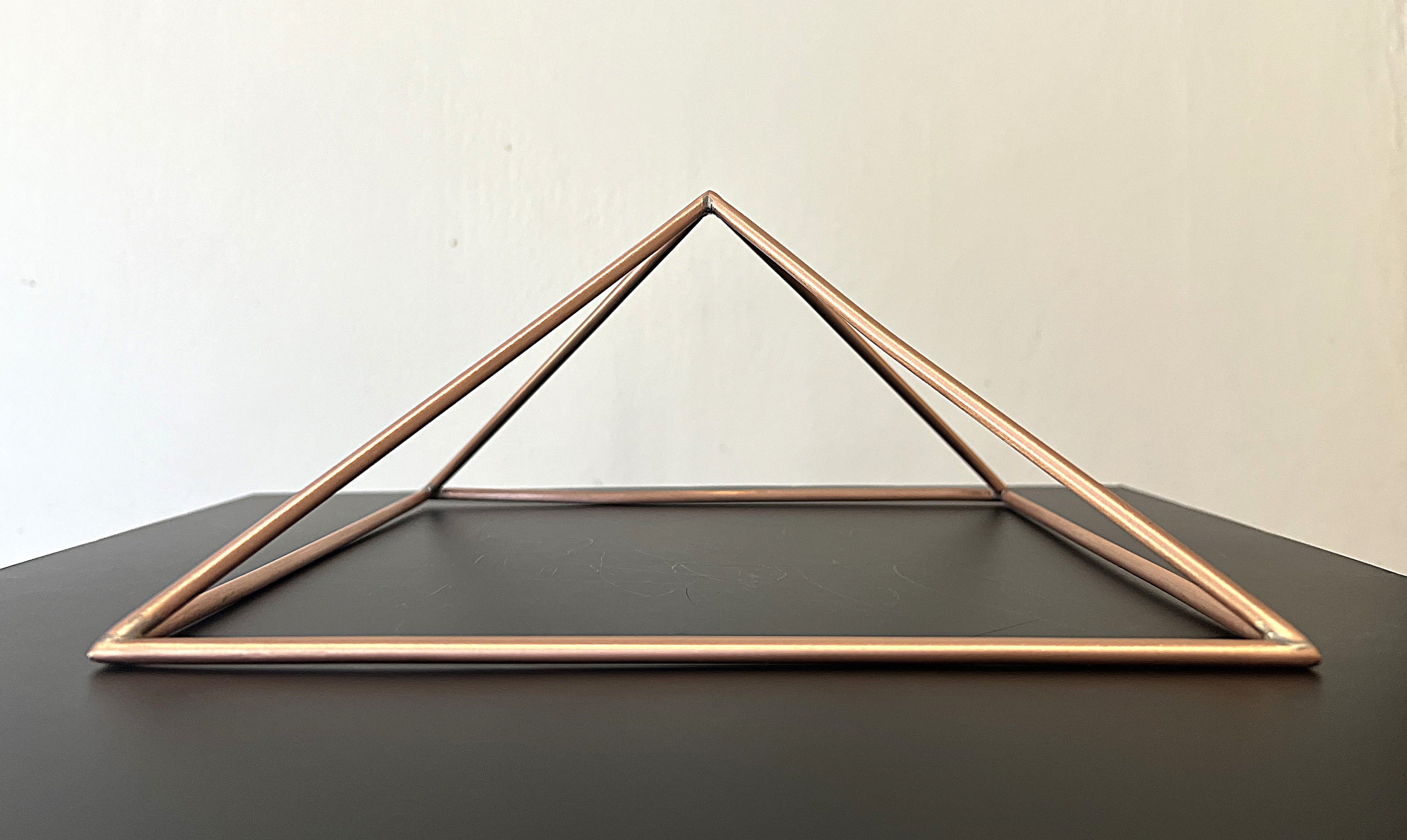 瞑想用ピラミッド 瞑想 ピラミッド 黄金比 ヒーリング 癒し ギザ 銅