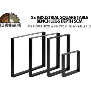 Op de afbeelding: Vier zwarte metalen tafelpoten, twee sets van twee, in verschillende maten. De poten zijn vierkant en hebben een diepte van 5 cm. De tekst op de afbeelding luidt "2x INDUSTRIAL SQUARE TABLE BENCH LEGS DEPTH 5CM VARIOUS SIZE AND COLOUR AVAILABLE".